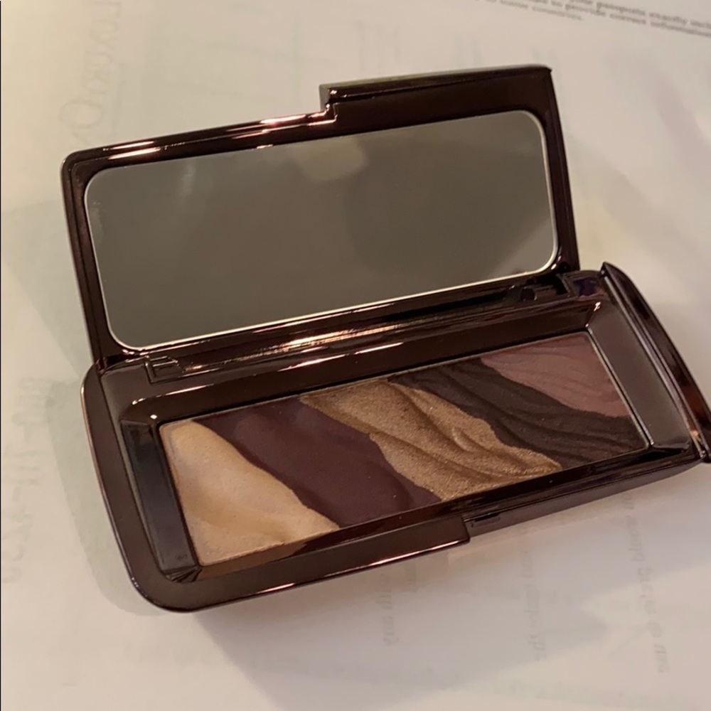 Hourglass Eyeshadow Palette NIB